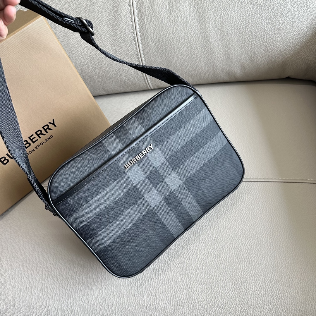 Burberry classic check crossbody bag Burberry classic check crossbody bag