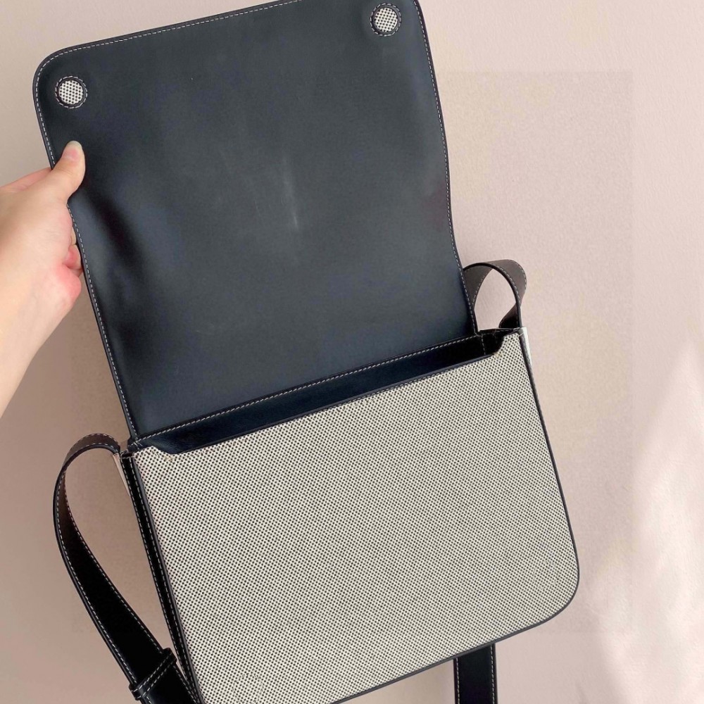 Burberry Classic Check Simple Crossbody Bag Burberry Classic Check Simple Crossbody Bag