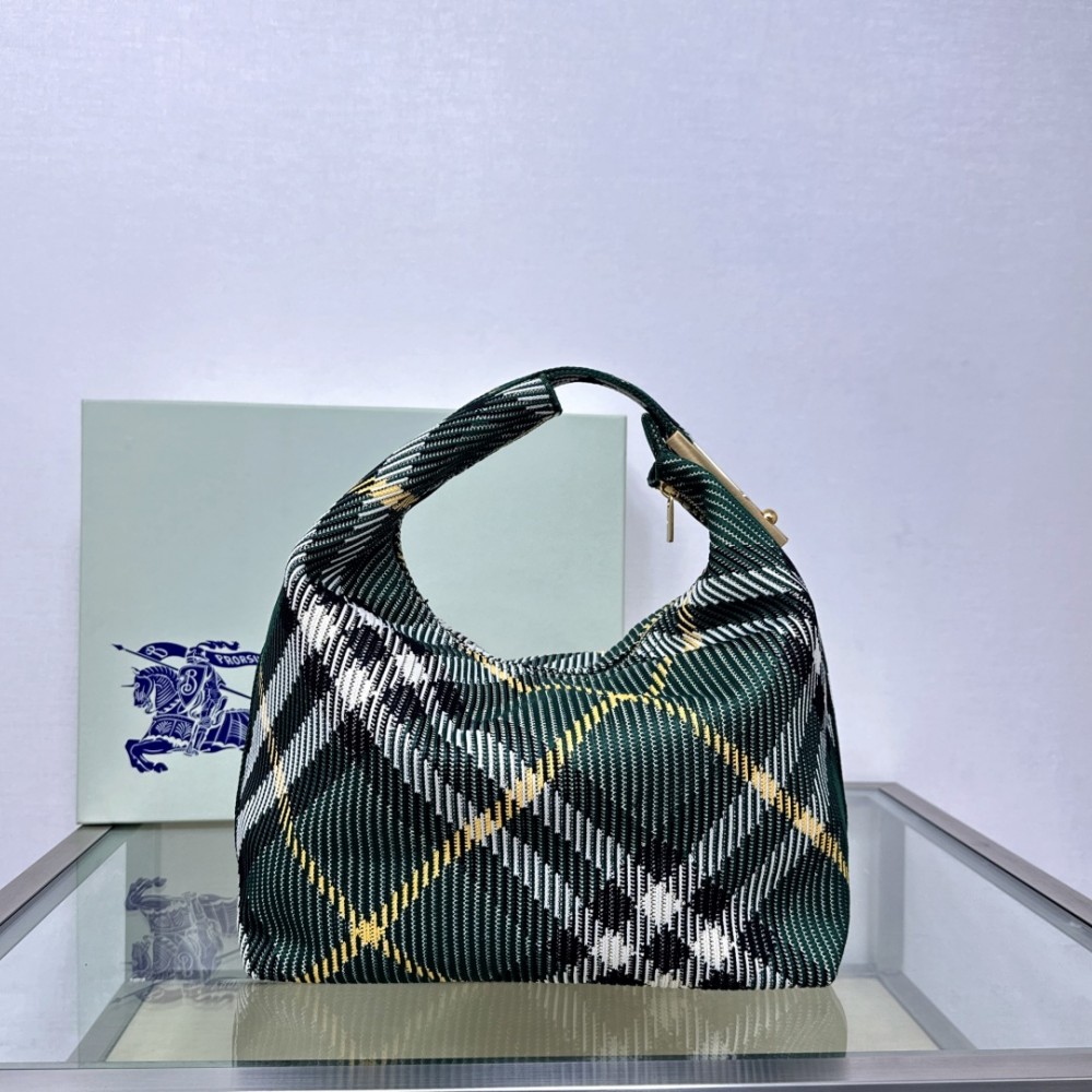 Burberry Classic Navy and Black Contrast Large Knitted Chain Bag Burberry Classic Navy and Black Contrast Large Knitted Chain Bag
