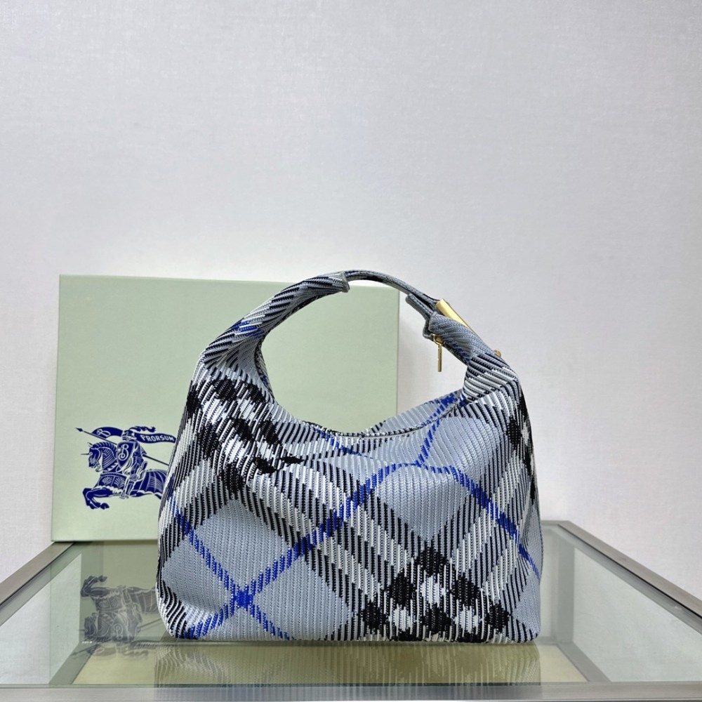 Burberry Classic Blue and White Contrast Large Knit Chain Bag Burberry Classic Blue and White Contrast Large Knit Chain Bag