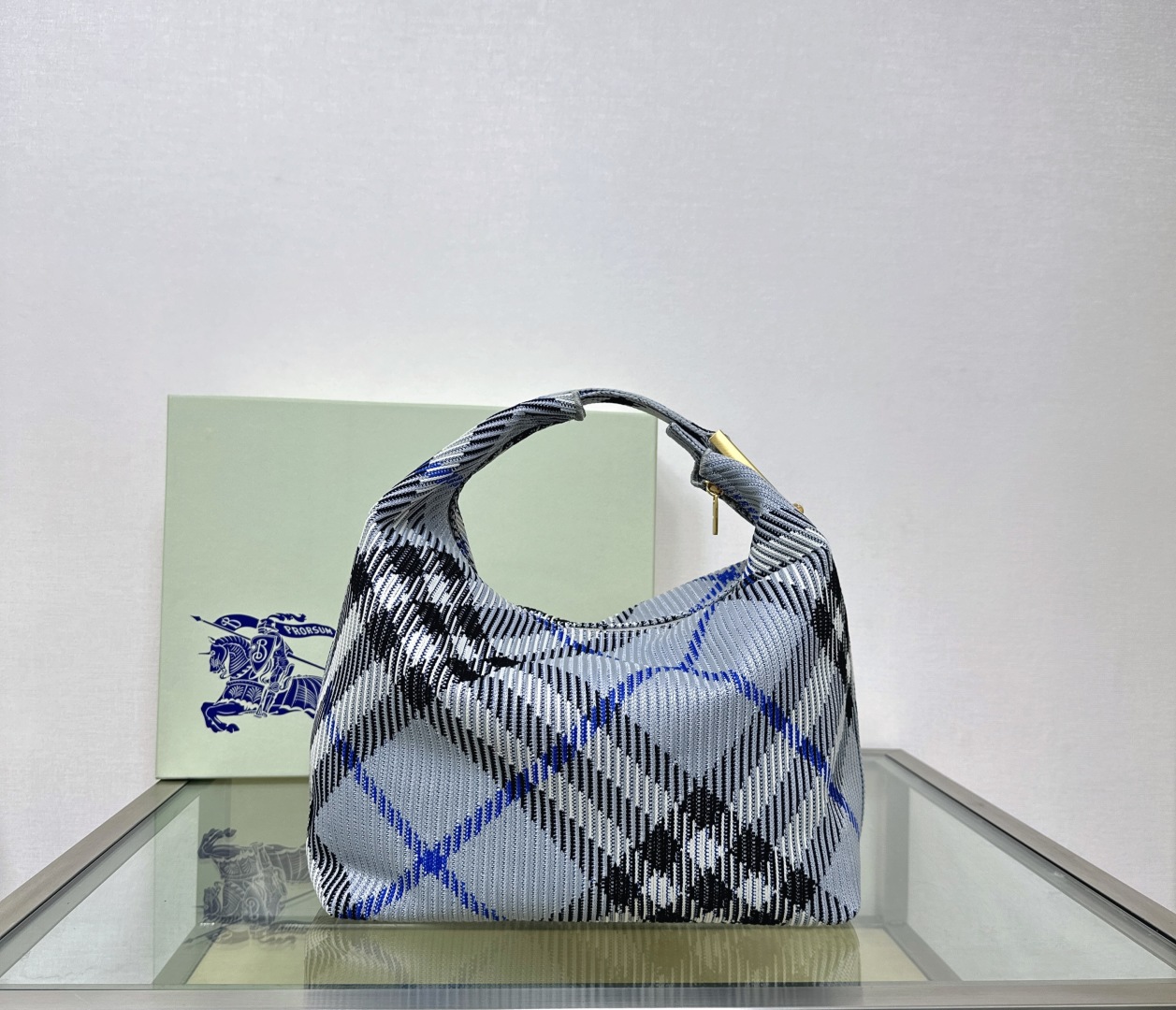 Burberry Classic Blue and White Contrast Large Knit Chain Bag Burberry Classic Blue and White Contrast Large Knit Chain Bag