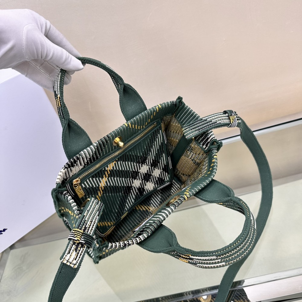 Burberry Mini Check Dark Green and White Knit Tote Bag Burberry Mini Check Dark Green and White Knit Tote Bag
