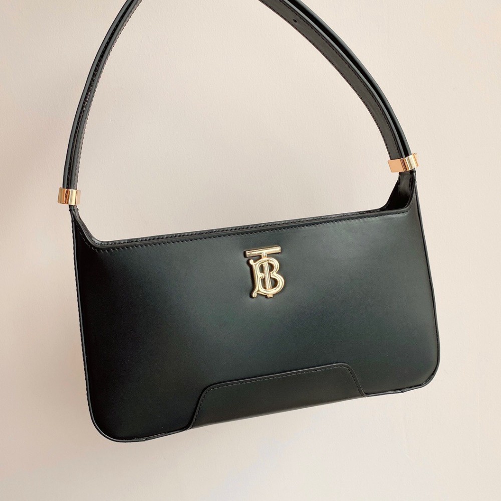 Burberry classic black leather hardware tote bag Burberry classic black leather hardware tote bag
