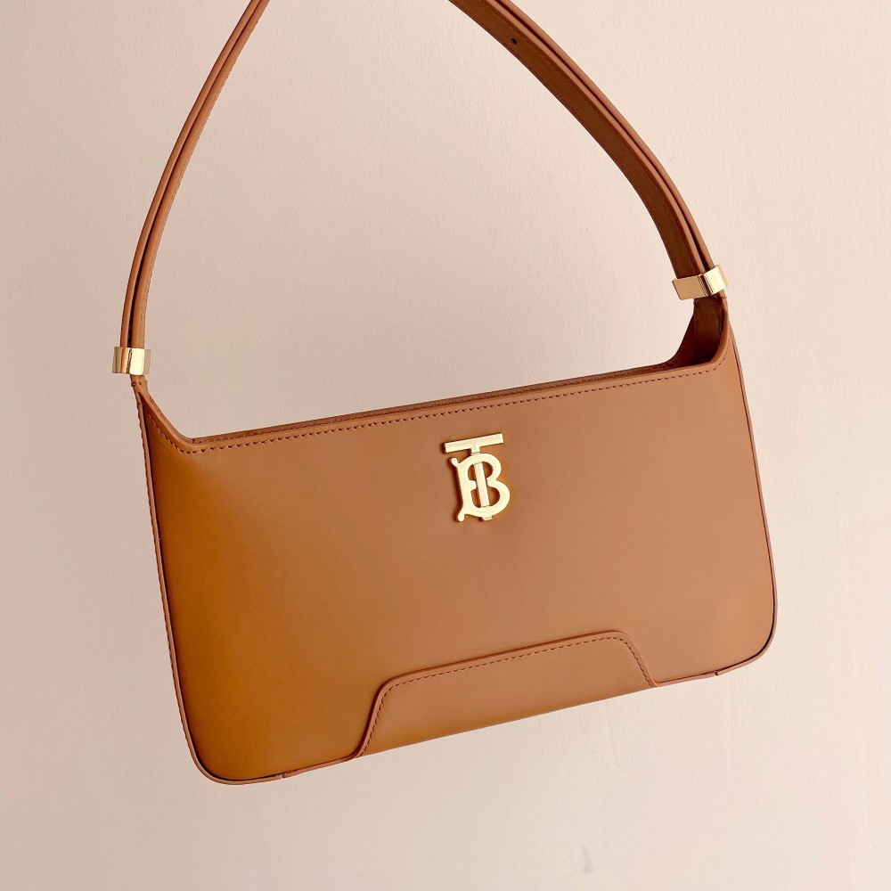 Burberry Classic Brown Leather Hardware Tote Bag Burberry Classic Brown Leather Hardware Tote Bag