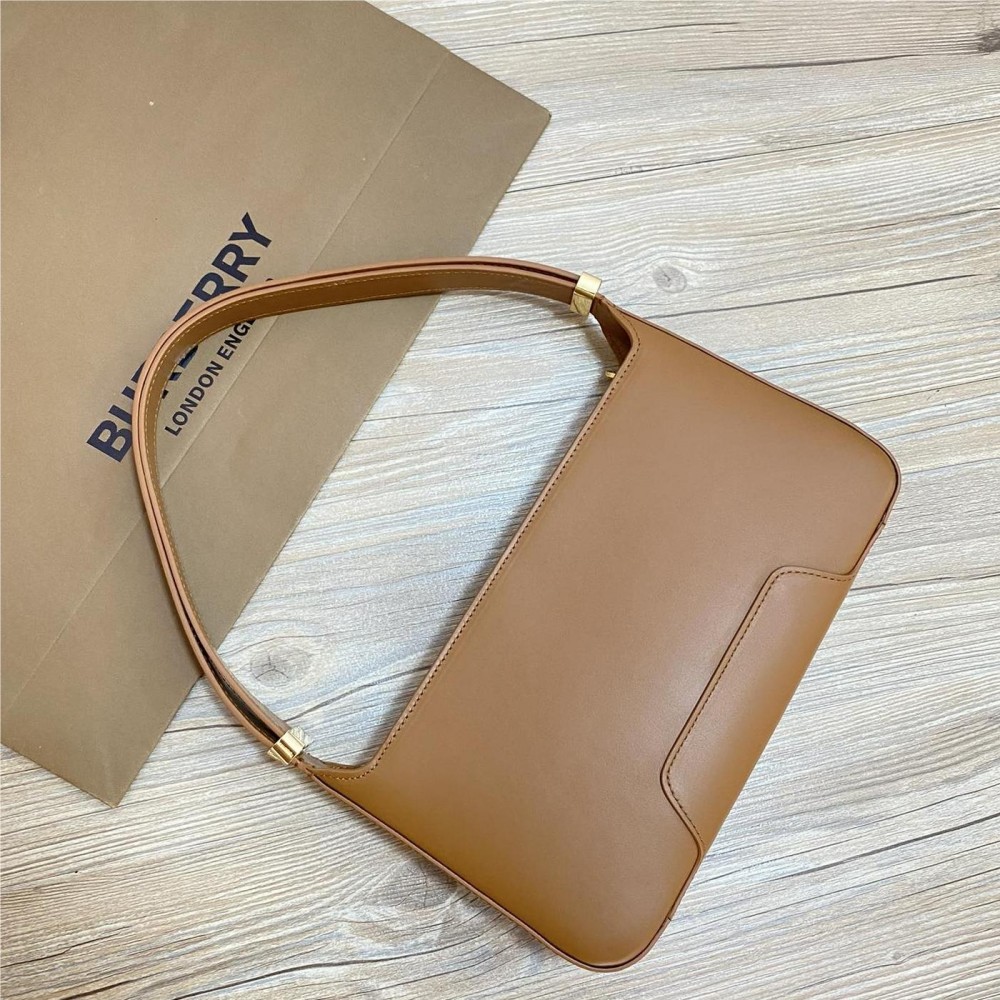 Burberry Classic Brown Leather Hardware Tote Bag Burberry Classic Brown Leather Hardware Tote Bag