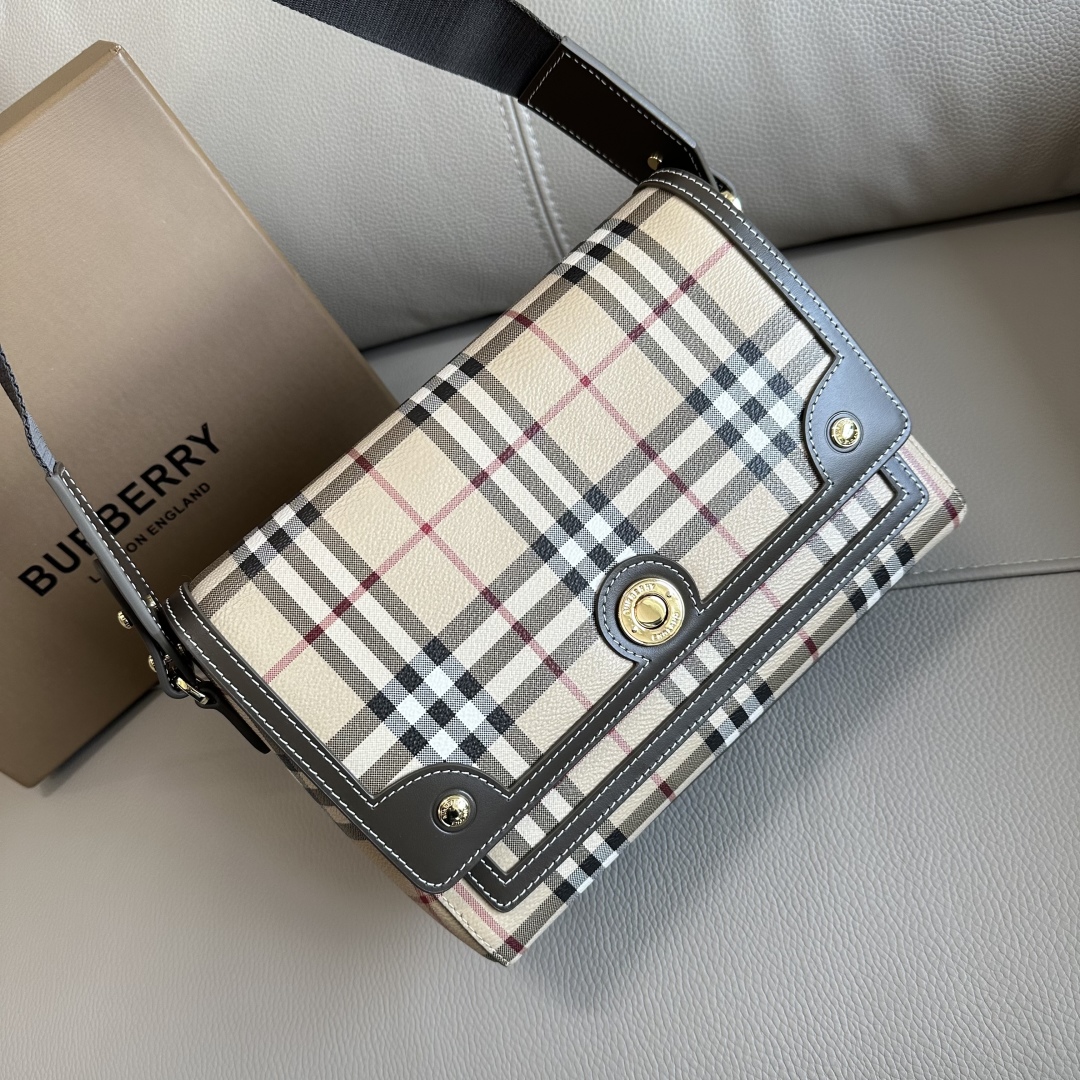 Burberry classic rhino green shoulder strap check bag Burberry classic rhino green shoulder strap check bag