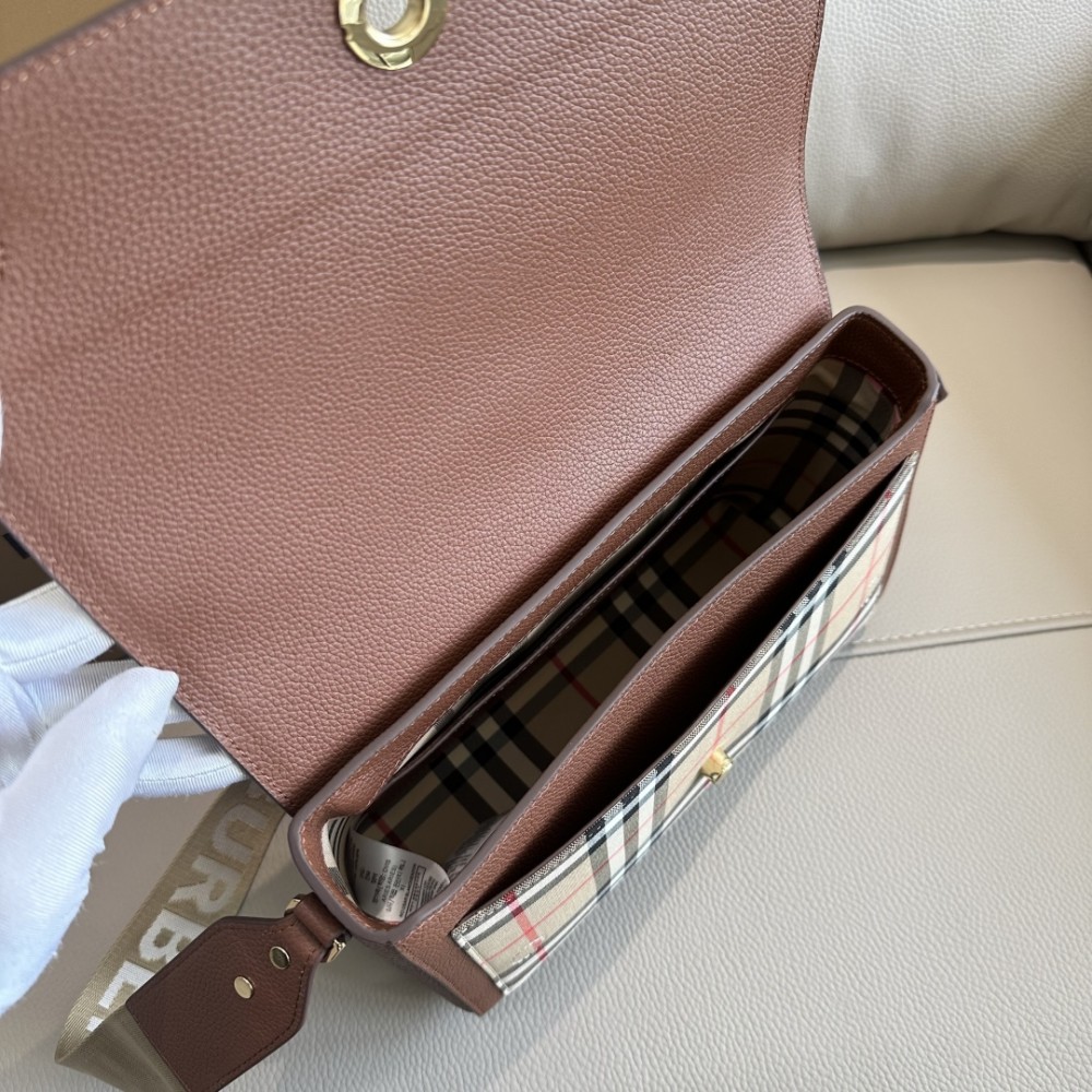 Burberry Classic Rhino Pure Brown Check Bag Burberry Classic Rhino Pure Brown Check Bag