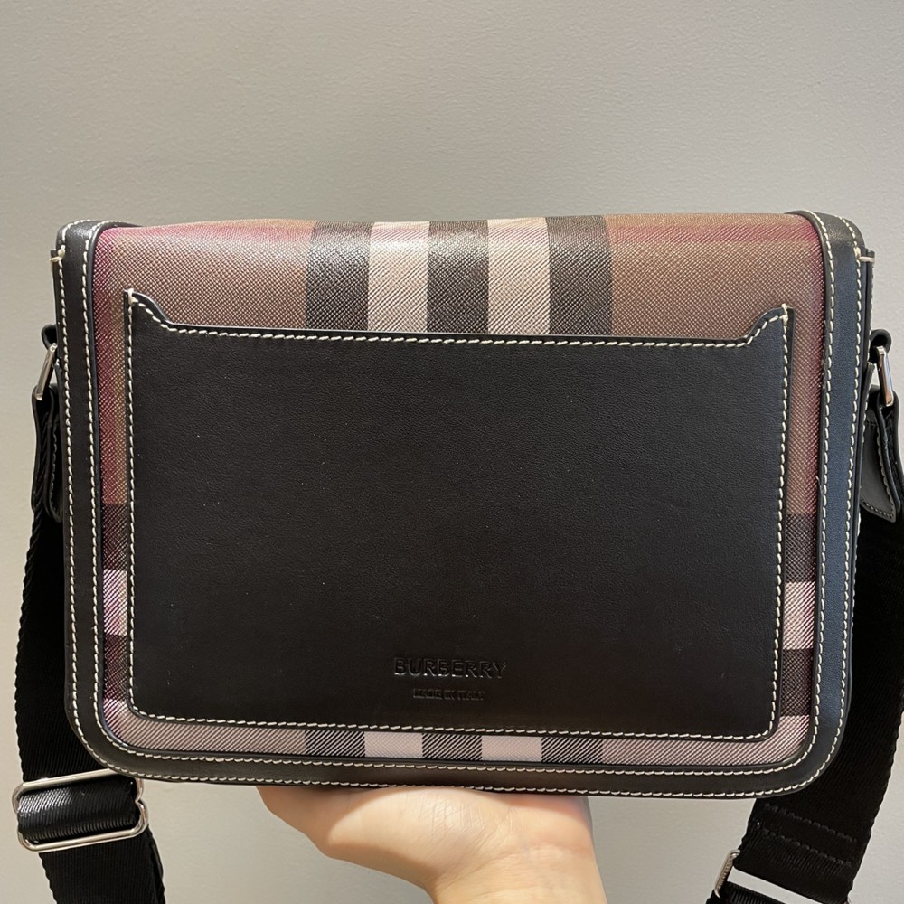 Burberry classic black and brown checkered diamond check crossbody bag Burberry classic black and brown checkered diamond check crossbody bag