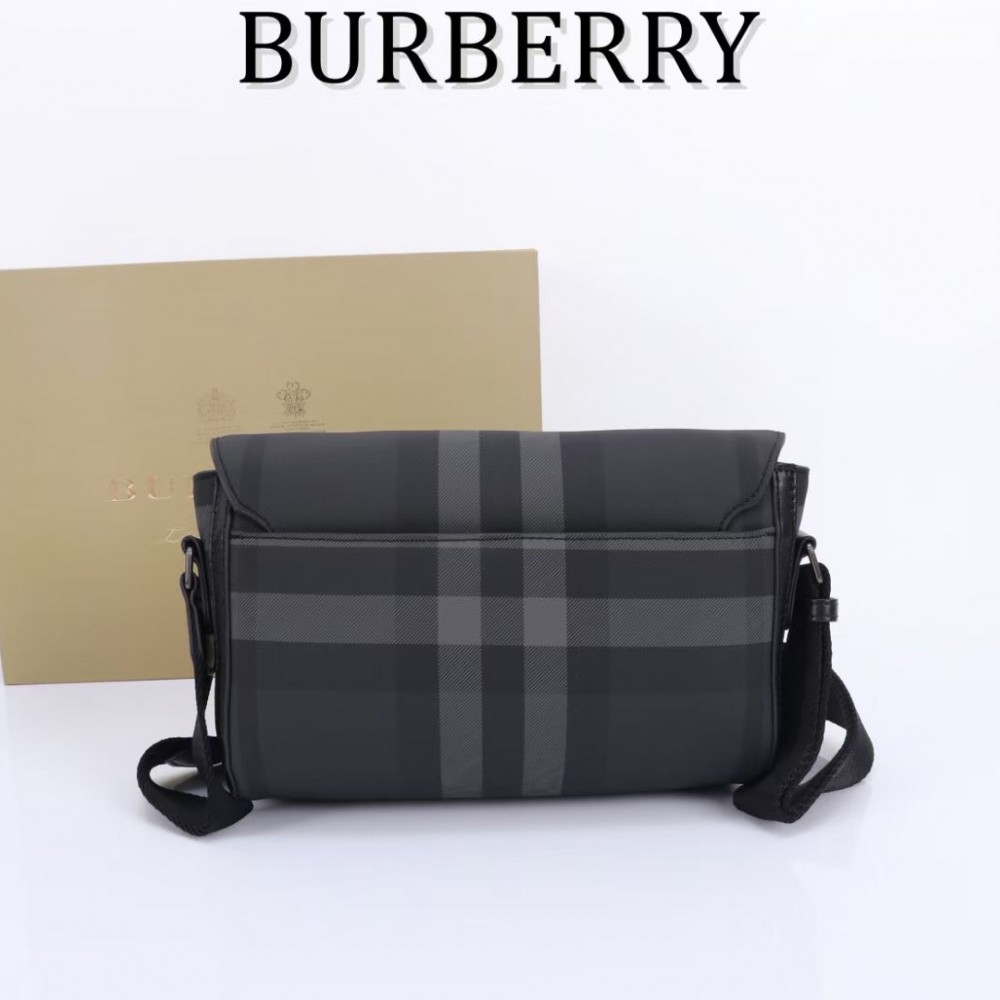 Burberry Classic Black Checkered Tote Bag Burberry Classic Black Checkered Tote Bag
