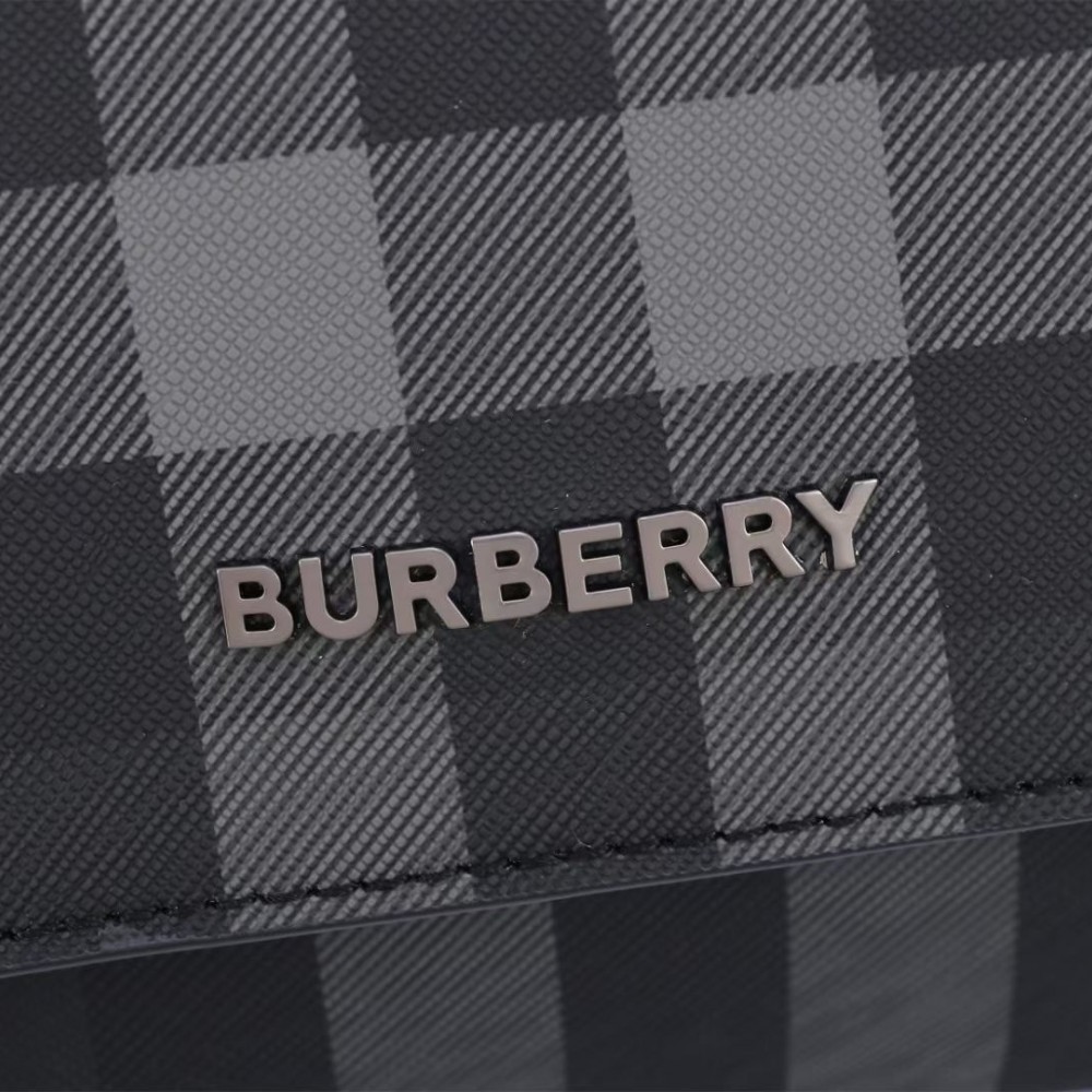 Burberry Classic Black Checkered Tote Bag Burberry Classic Black Checkered Tote Bag