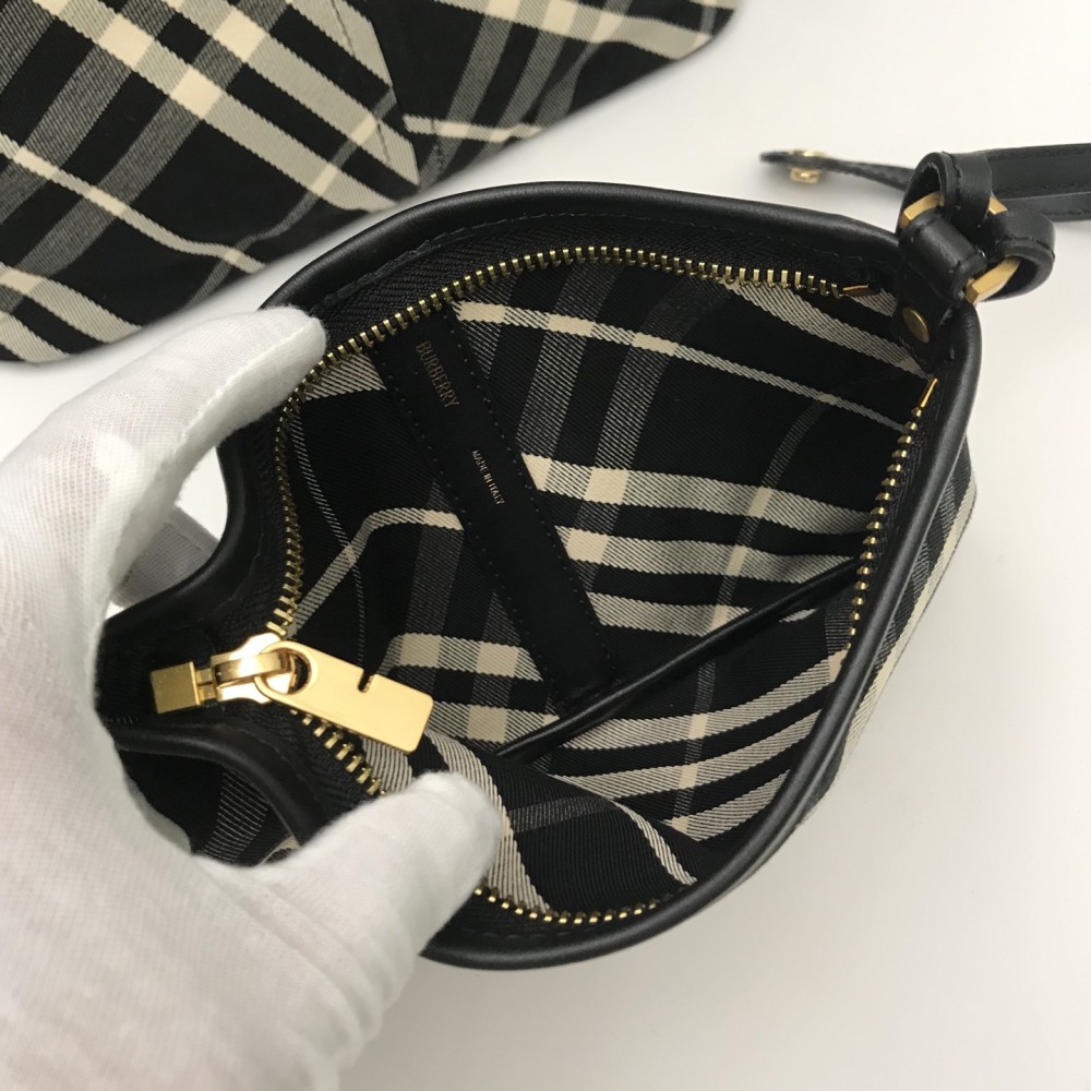 Burberry Classic Canvas Tote Burberry Classic Canvas Tote
