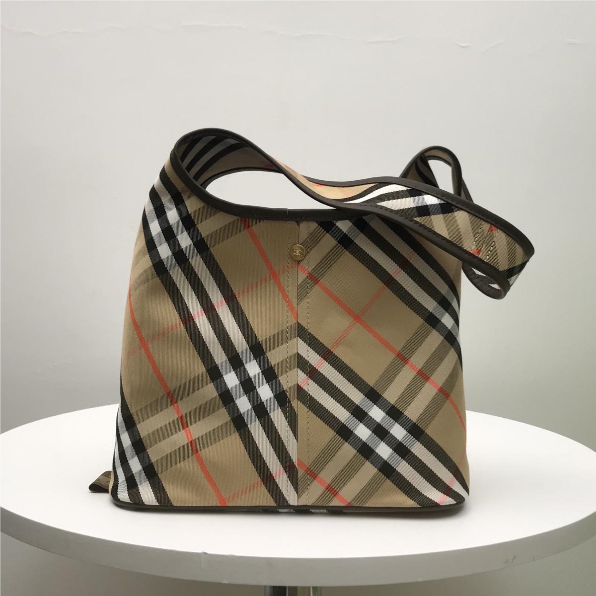 Burberry Classic Canvas Tote Burberry Classic Canvas Tote