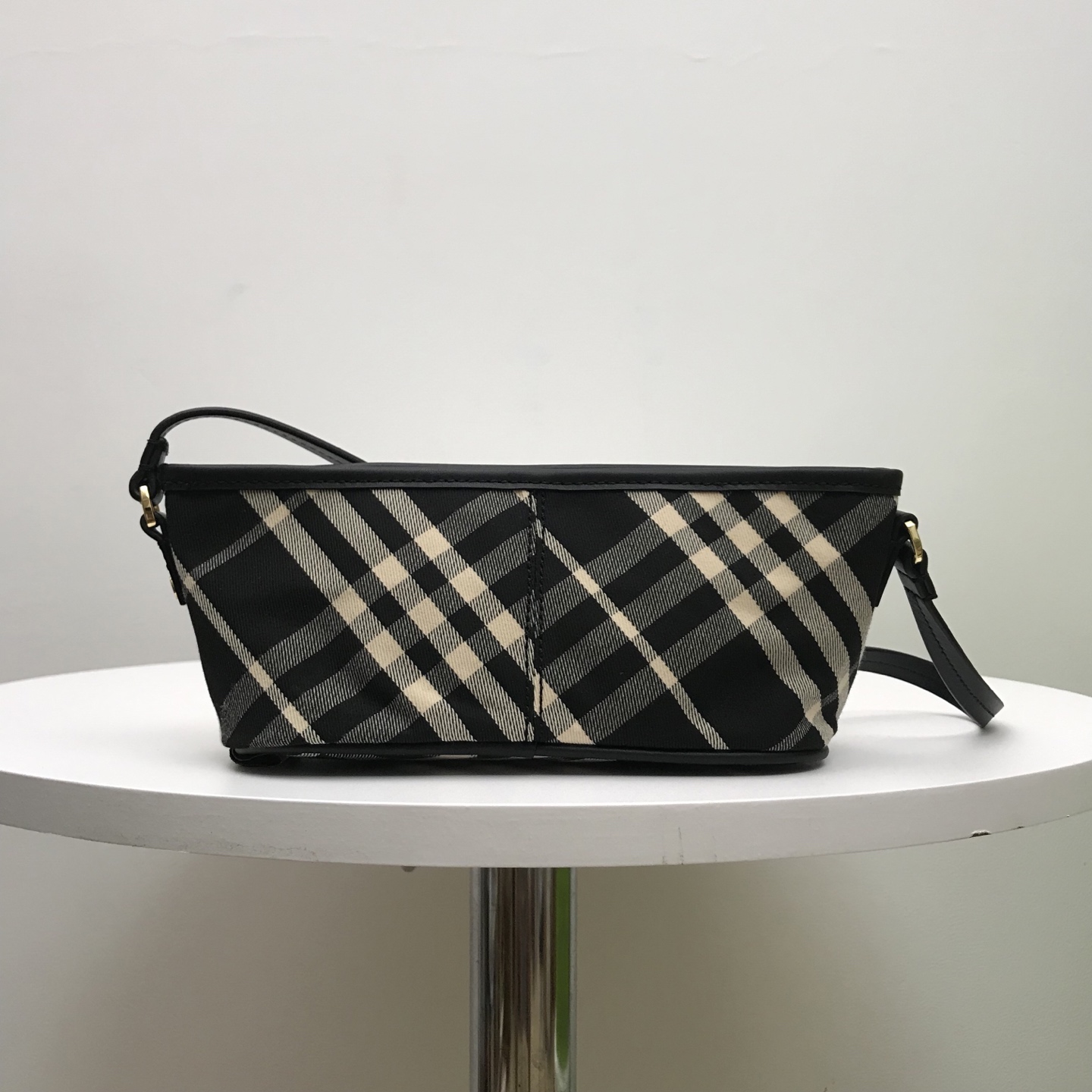 Burberry classic dark green pattern handbag Burberry classic dark green pattern handbag
