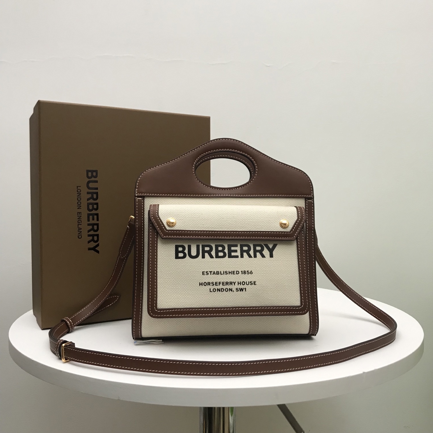 Burberry Classic Calfskin White Textured Tote Burberry Classic Calfskin White Textured Tote