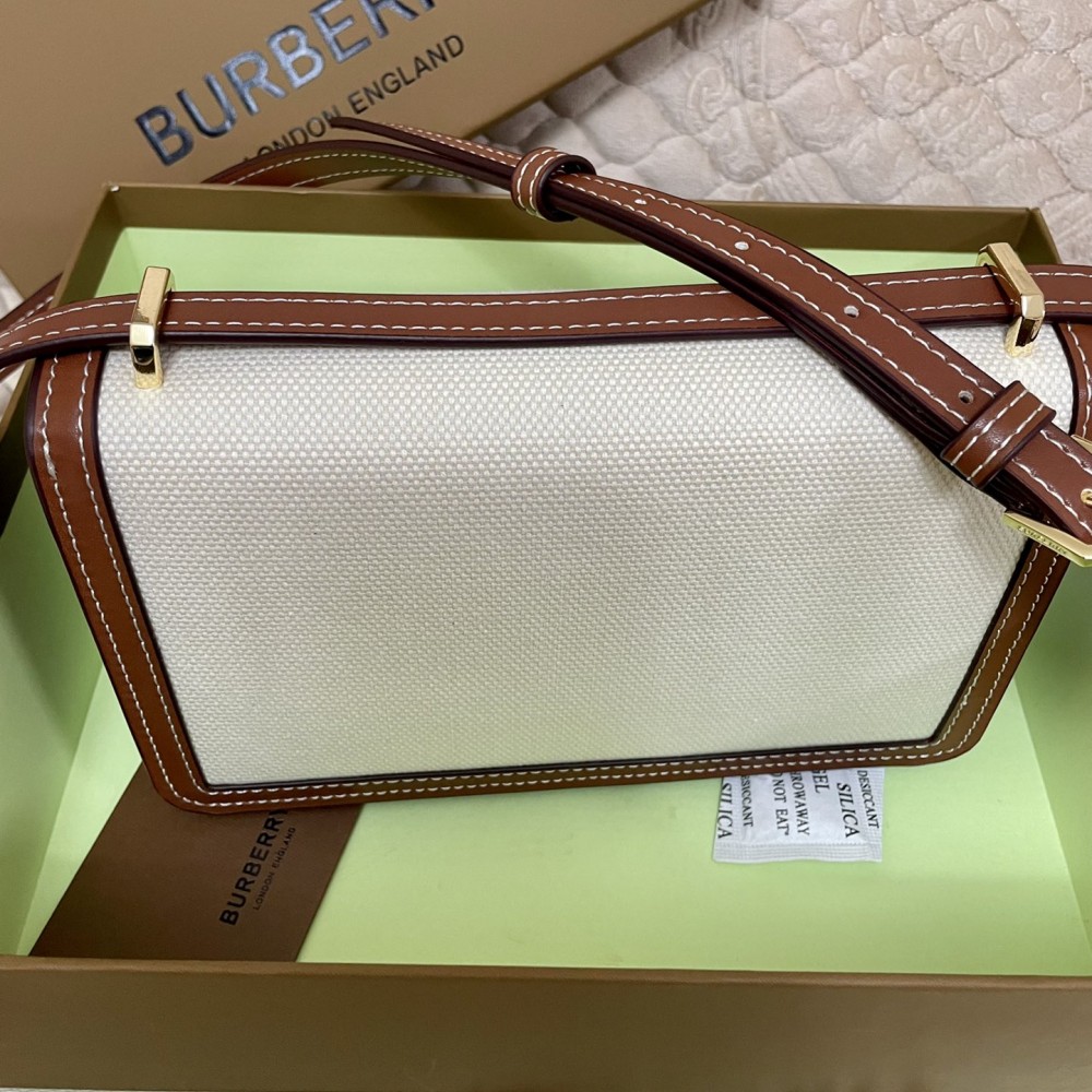 Burberry classic white calfskin exquisite hardware crossbody bag Burberry classic white calfskin exquisite hardware crossbody bag