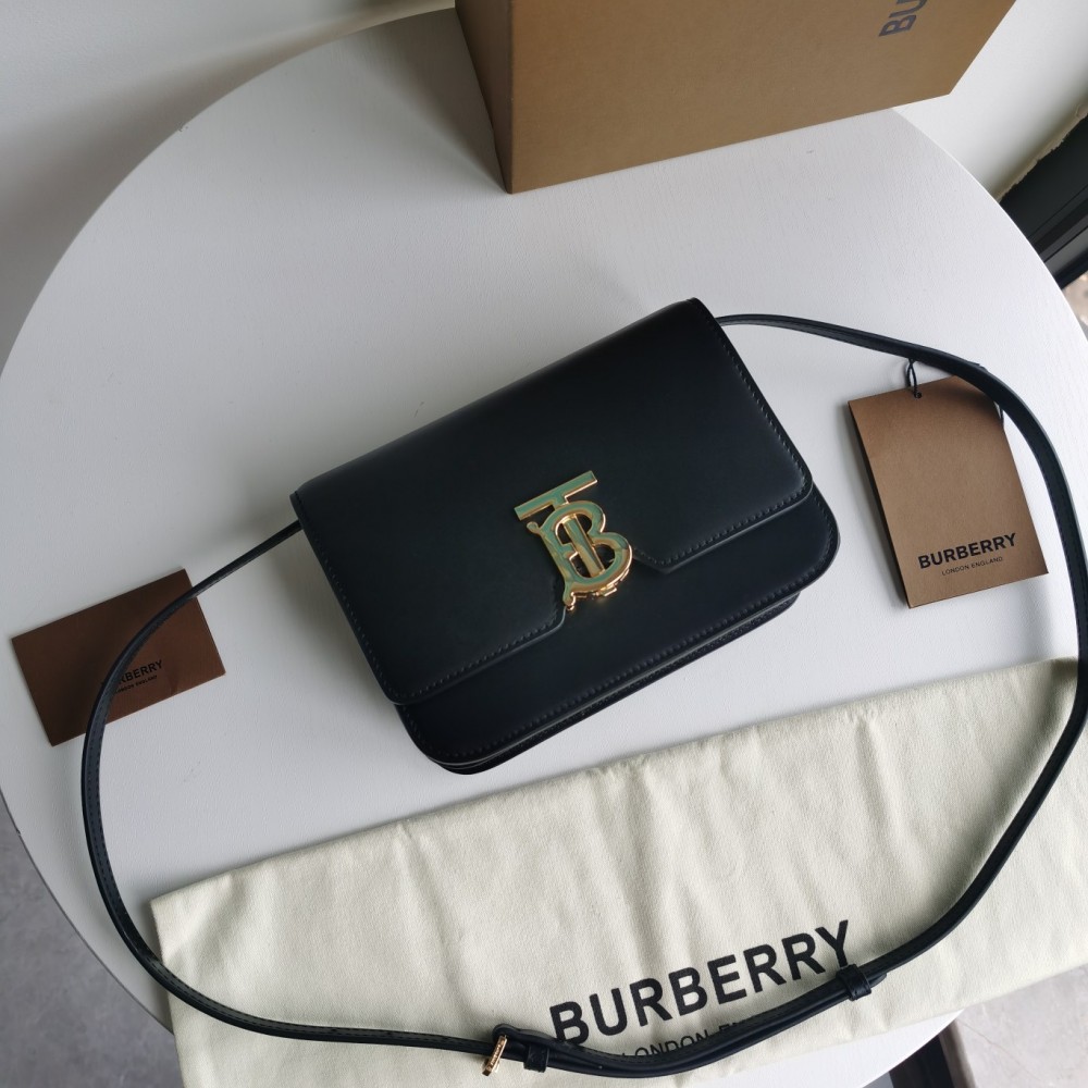 Burberry classic dark black calfskin exquisite hardware crossbody bag Burberry classic dark black calfskin exquisite hardware crossbody bag