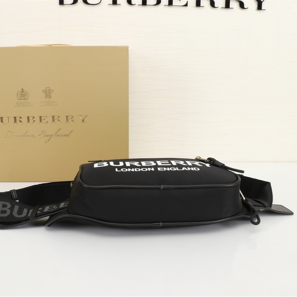 Burberry Classic Plain Black Canvas Zipper Crossbody Bag Burberry Classic Plain Black Canvas Zipper Crossbody Bag