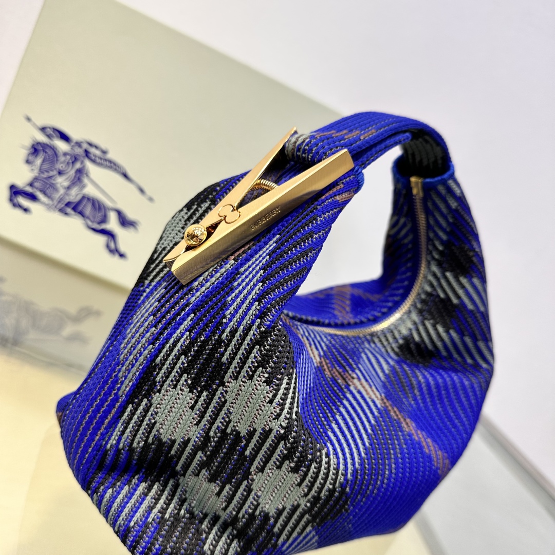 Burberry classic blue and black contrast medium knitted chain bag Burberry classic blue and black contrast medium knitted chain bag