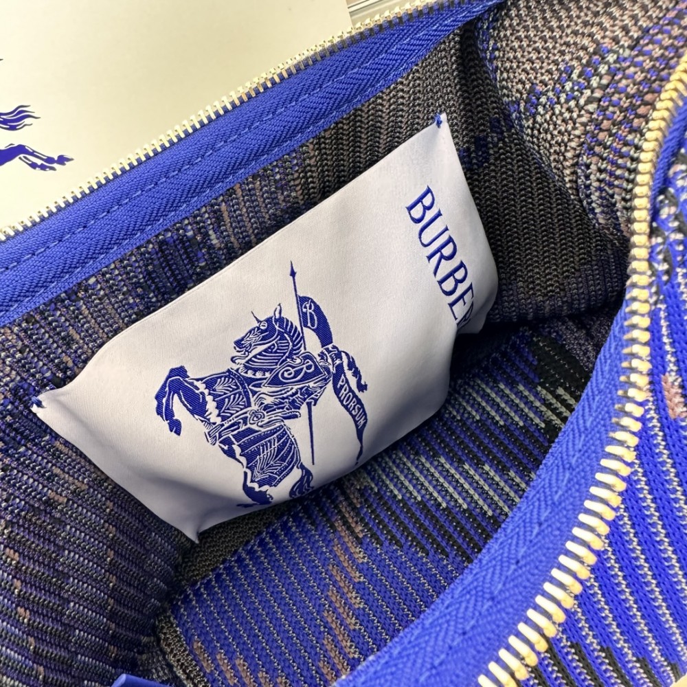 Burberry classic blue contrast knitted chain bag Burberry classic blue contrast knitted chain bag