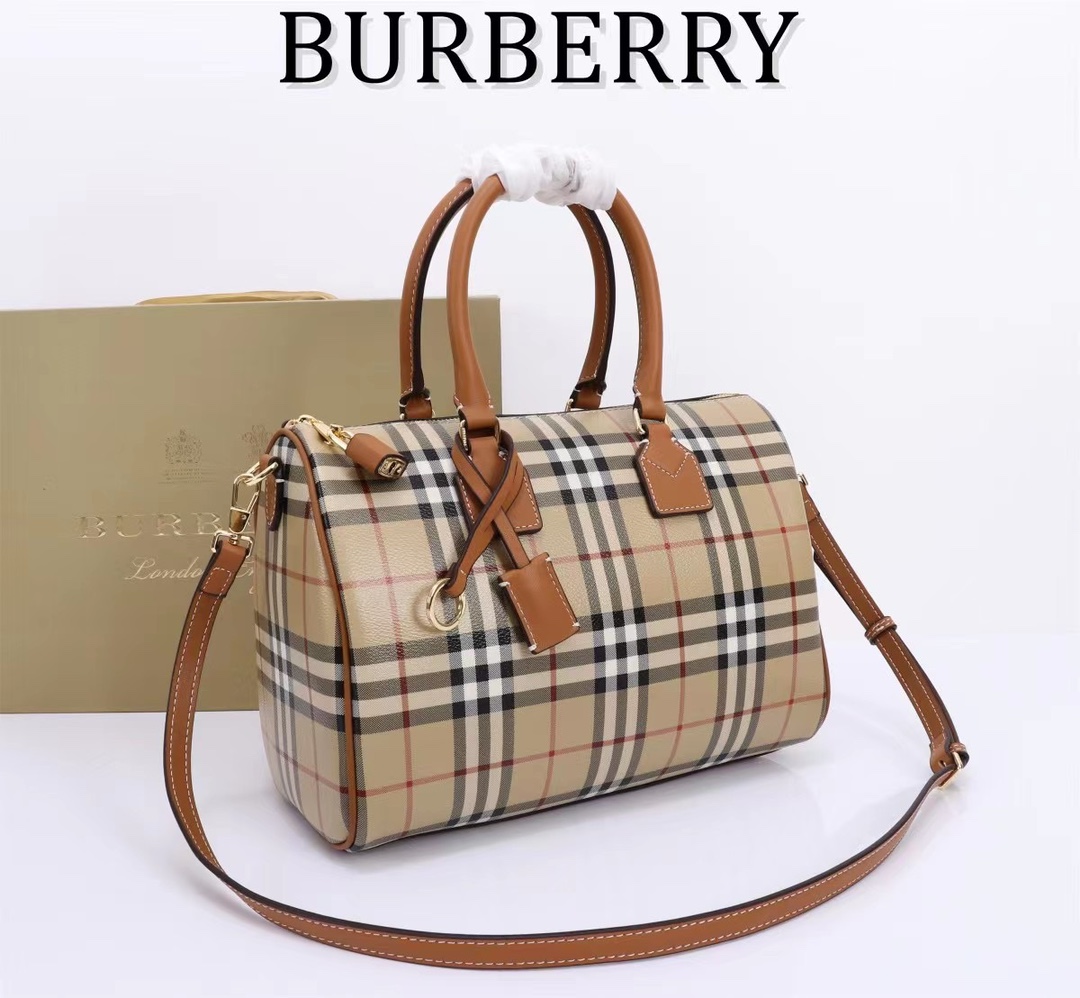 Burberry Check Classic Yellow and White Boston Bag Burberry Check Classic Yellow and White Boston Bag