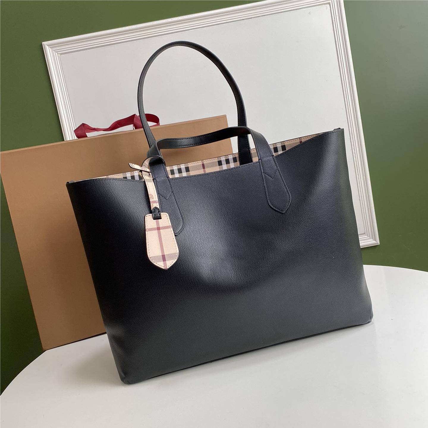 Burberry classic color check tote bag Burberry classic color check tote bag
