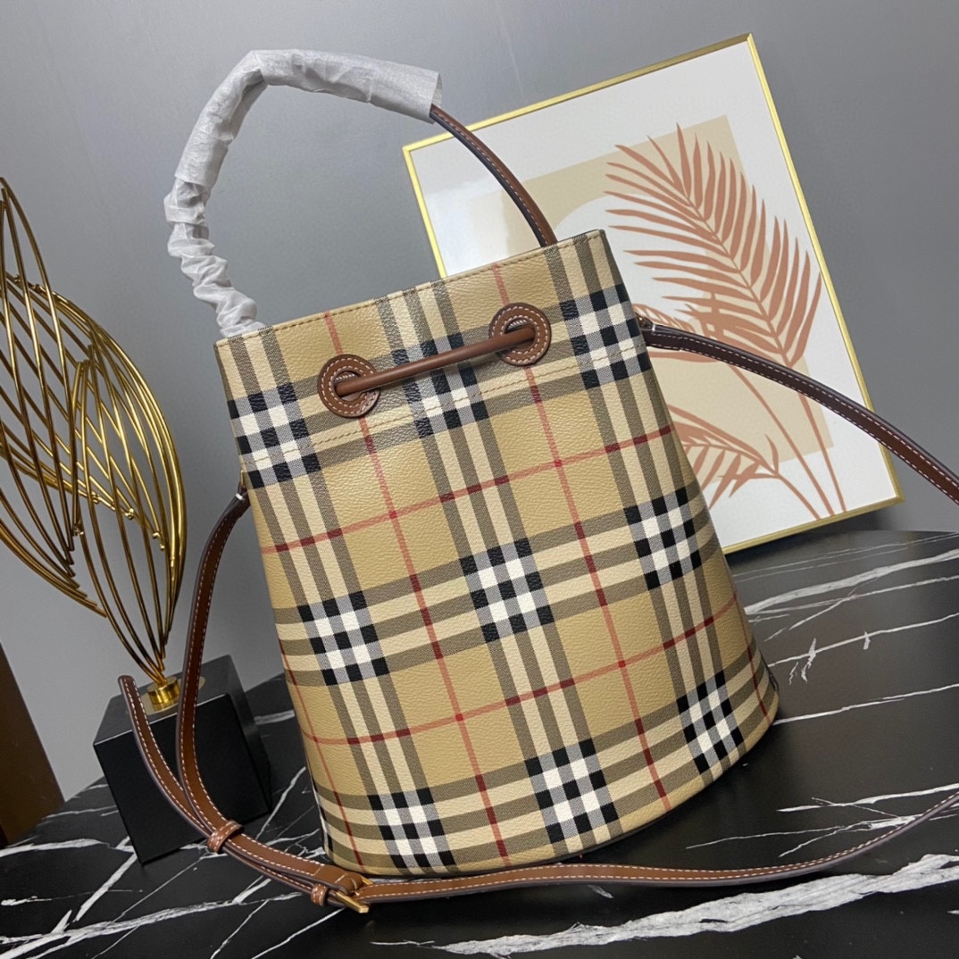 Burberry check bucket bag Burberry check bucket bag