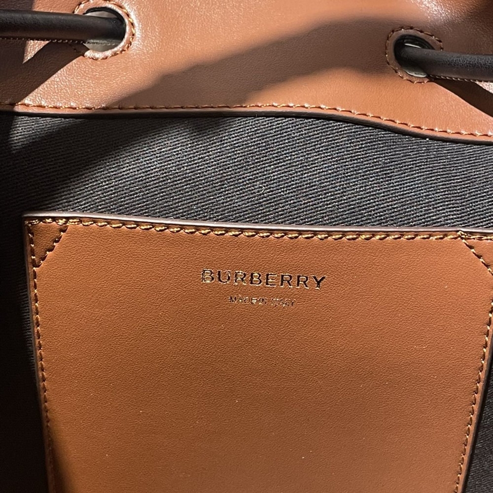 Burberry white and brown contrasting hardware bucket bag Burberry white and brown contrasting hardware bucket bag