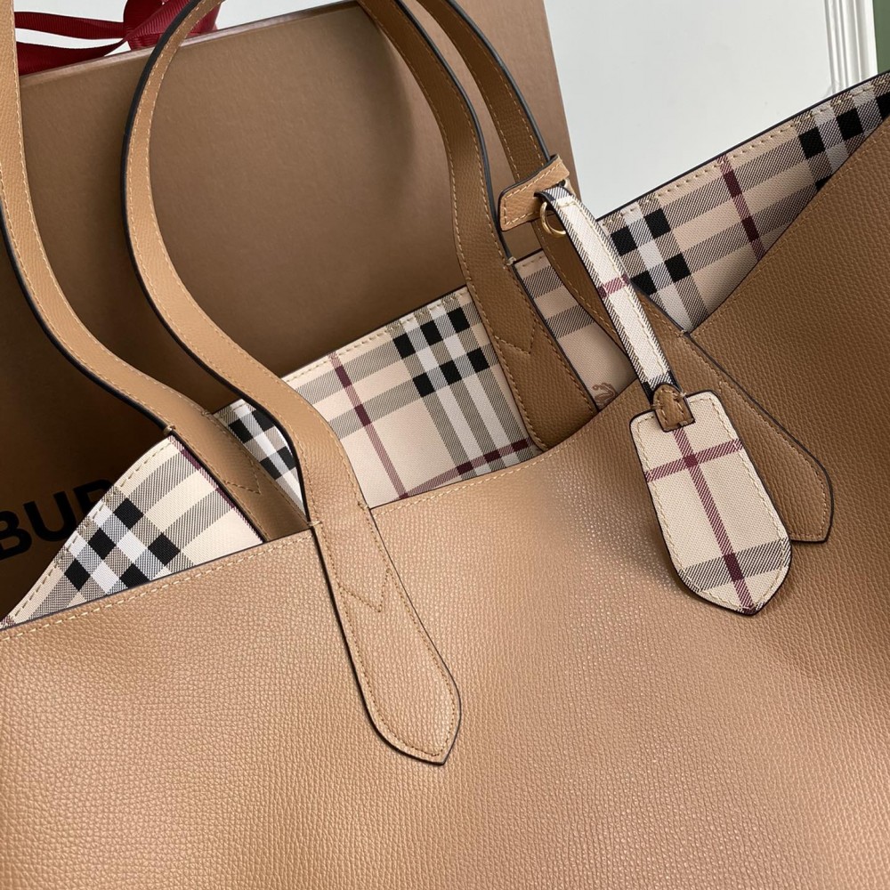 Burberry classic color check tote bag Burberry classic color check tote bag