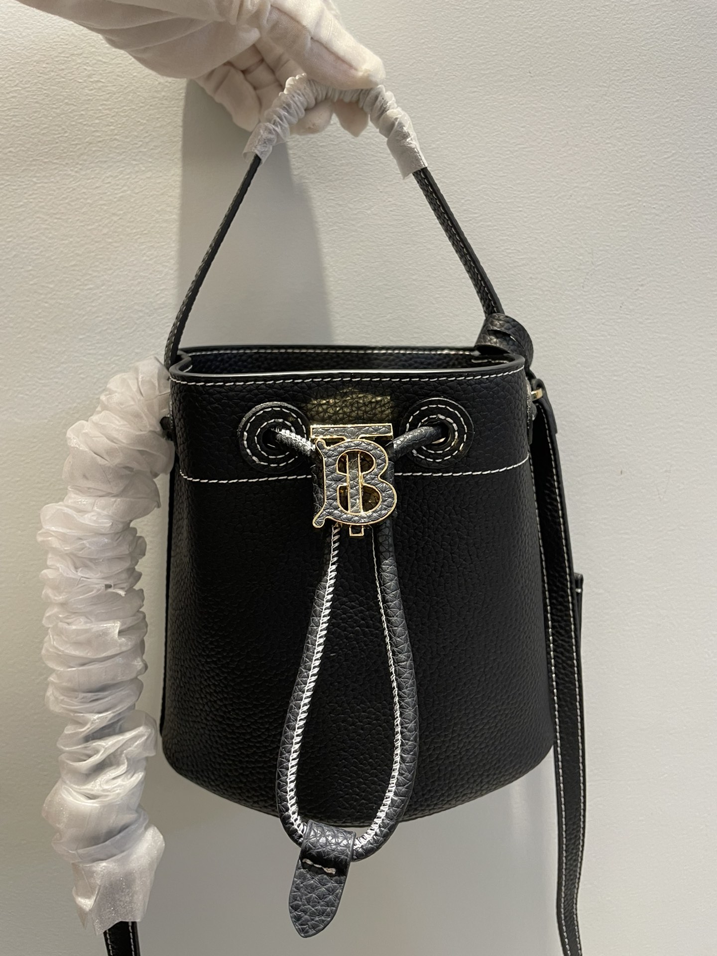 Burberry black leather hardware bucket bag Burberry black leather hardware bucket bag