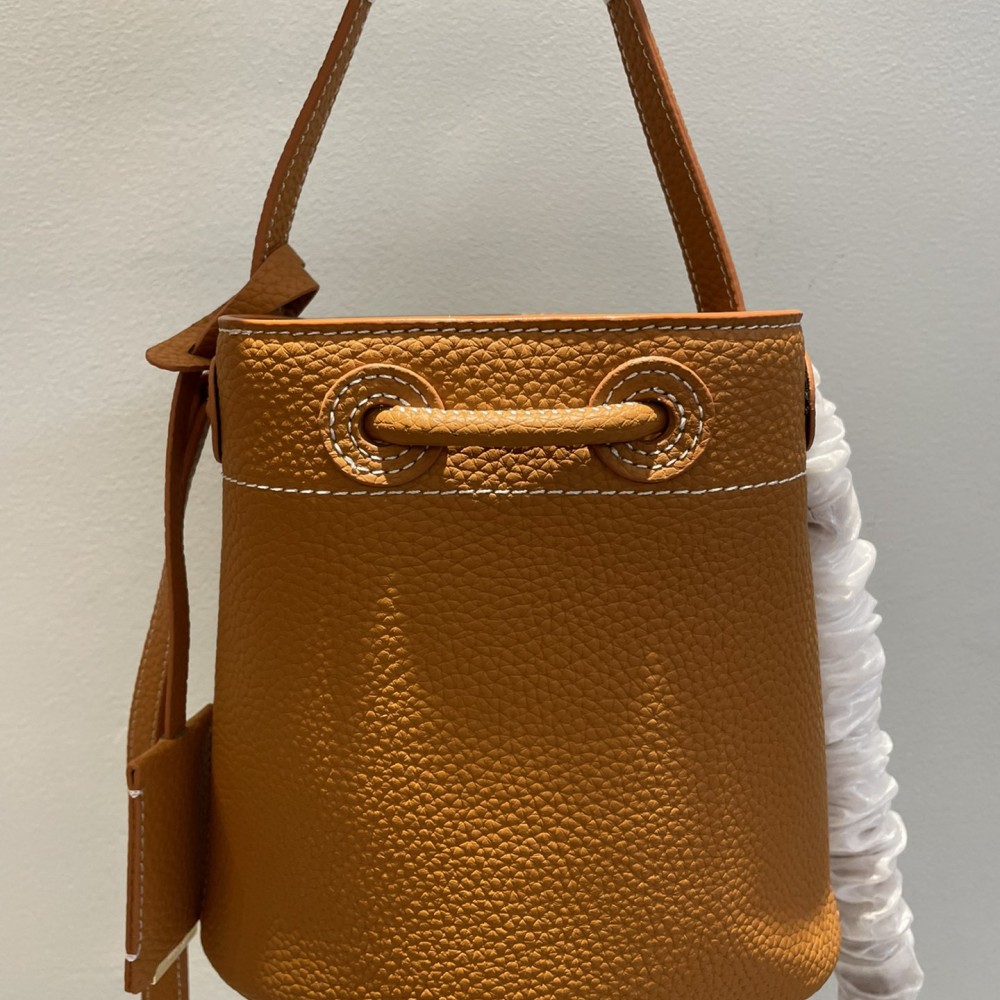 Burberry brown leather hardware bucket bag Burberry brown leather hardware bucket bag