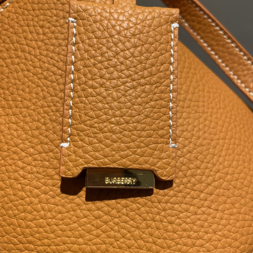 Burberry brown leather hardware bucket bag Burberry brown leather hardware bucket bag