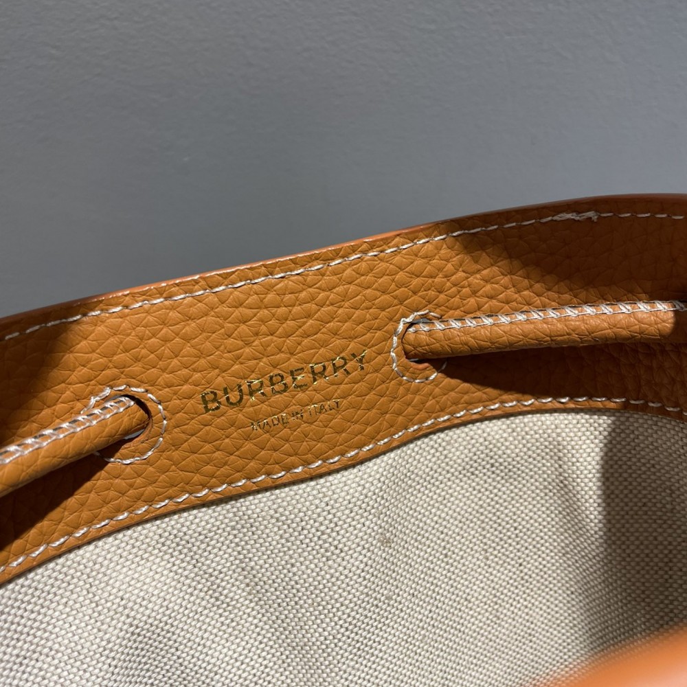 Burberry brown leather hardware bucket bag Burberry brown leather hardware bucket bag