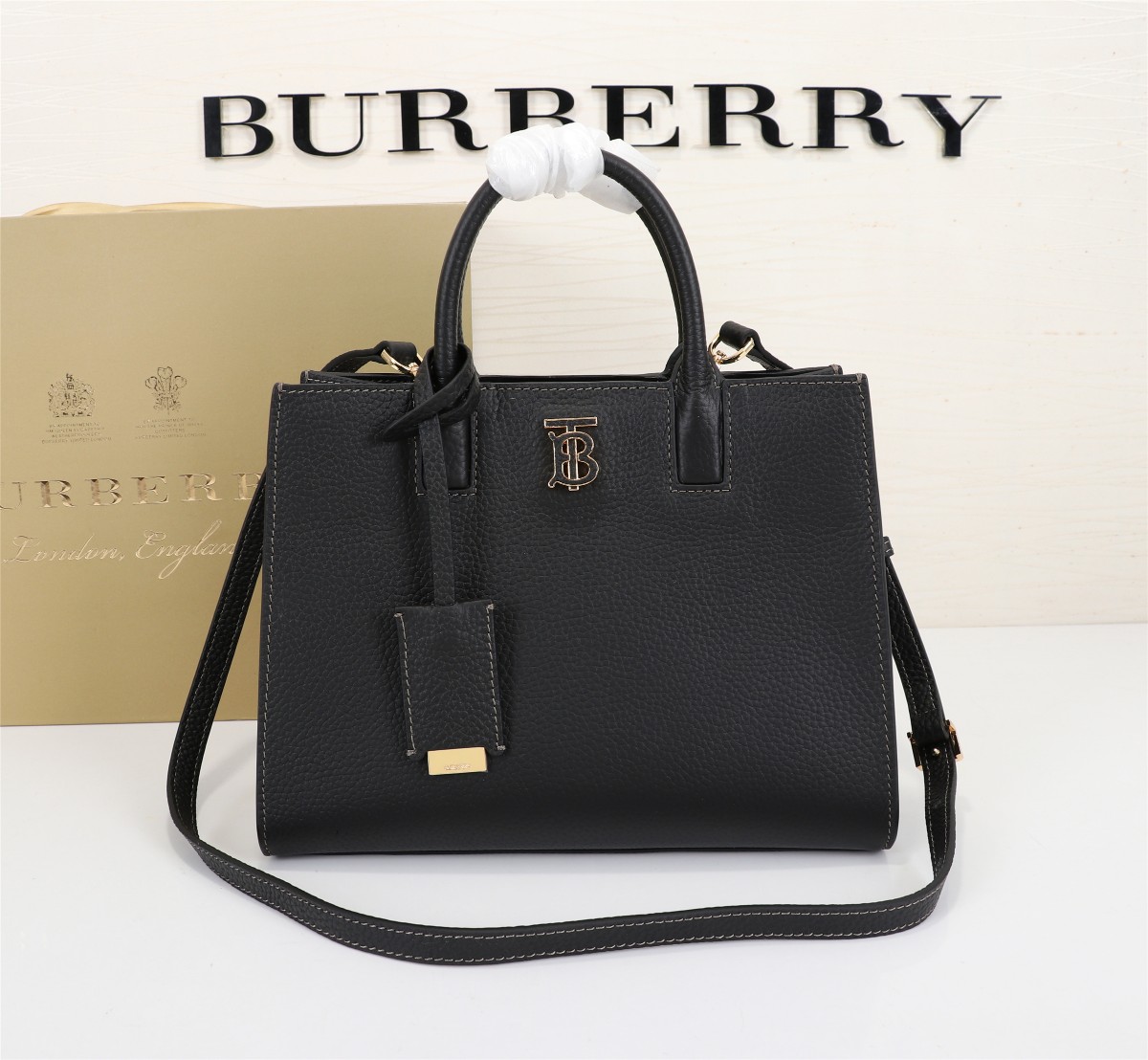 Burberry Black Leather Classic Tote Burberry Black Leather Classic Tote