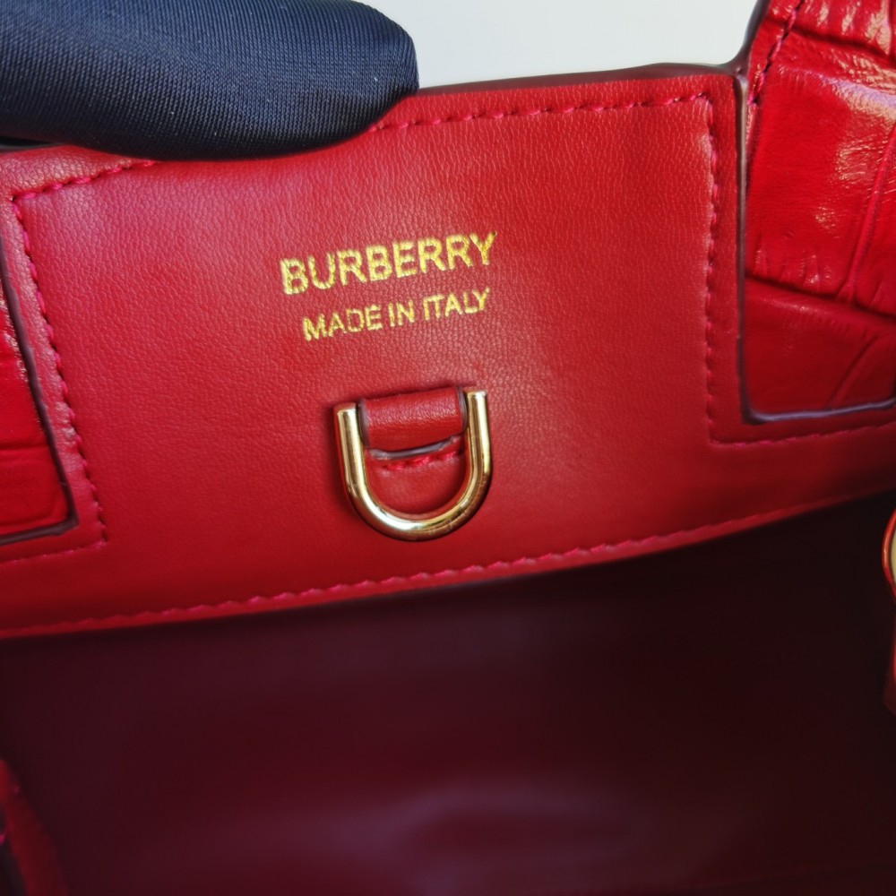 Burberry crocodile leather red tote bag Burberry crocodile leather red tote bag