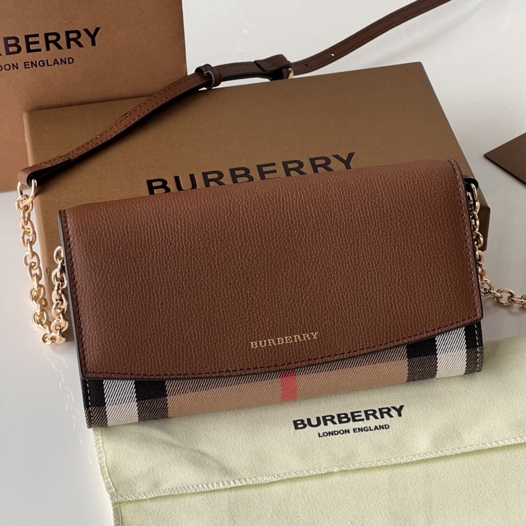 Burberry Brown Hardware Vintage Square Envelope Bag Burberry Brown Hardware Vintage Square Envelope Bag