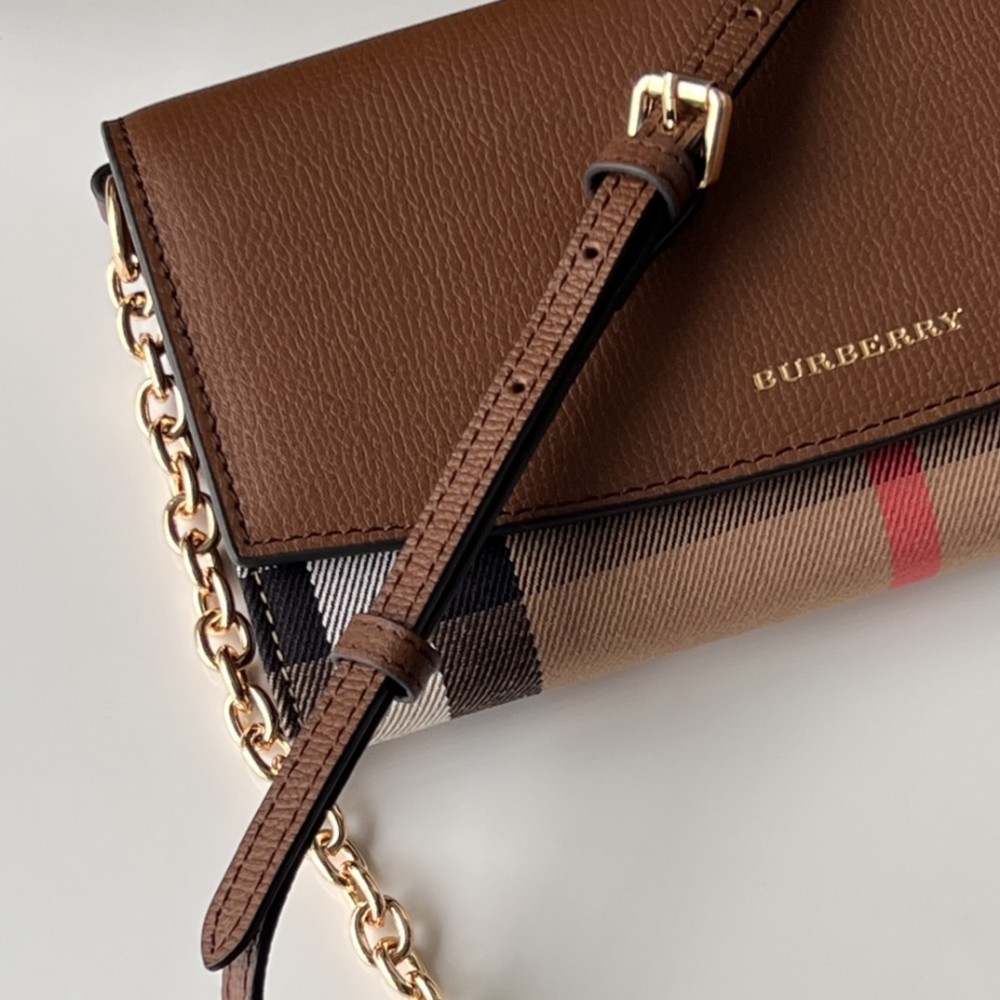 Burberry Brown Hardware Vintage Square Envelope Bag Burberry Brown Hardware Vintage Square Envelope Bag