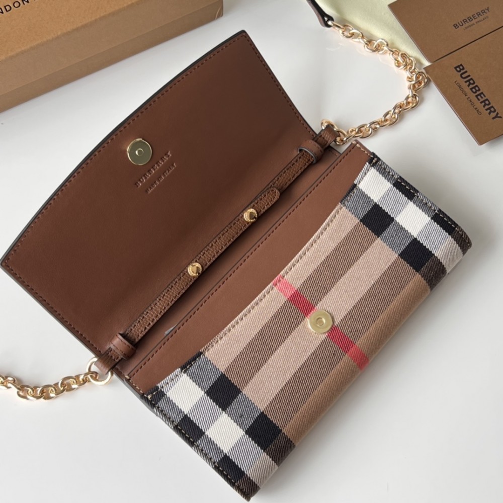 Burberry Brown Hardware Vintage Square Envelope Bag Burberry Brown Hardware Vintage Square Envelope Bag