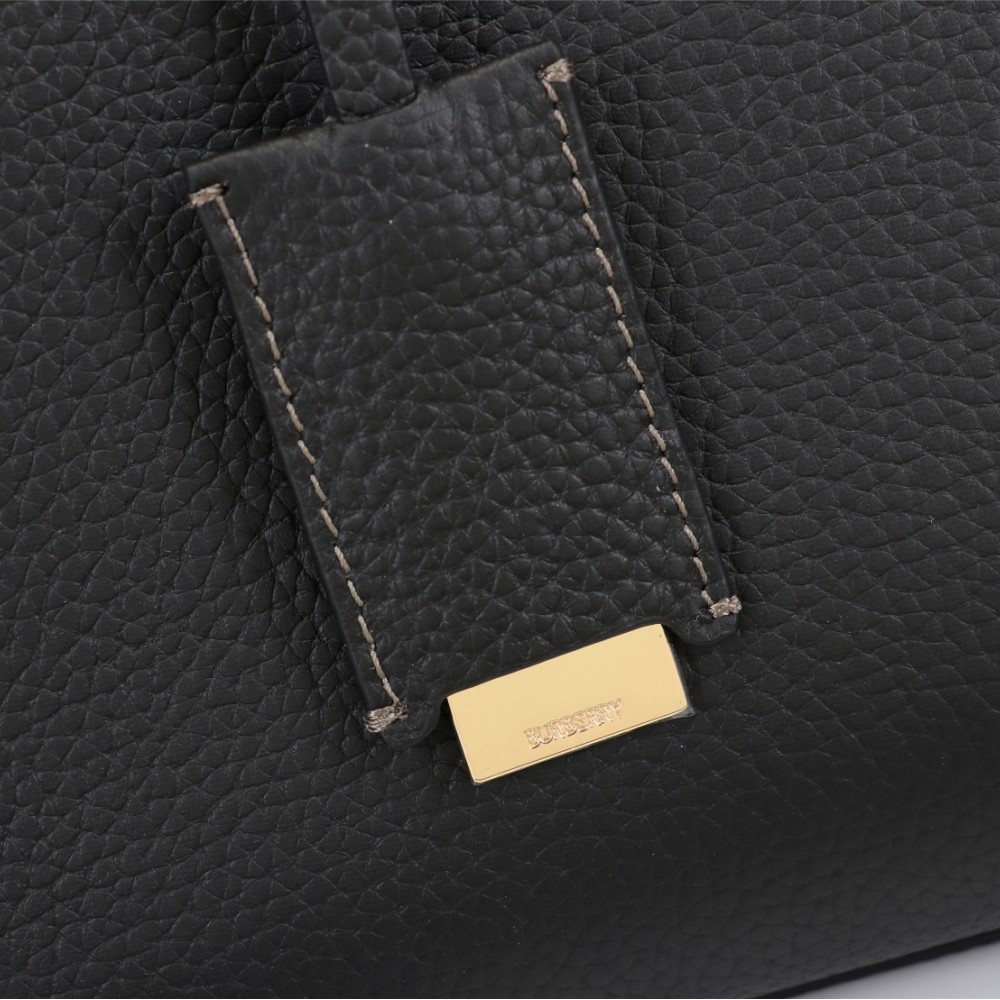 Burberry Black Leather Classic Tote Burberry Black Leather Classic Tote
