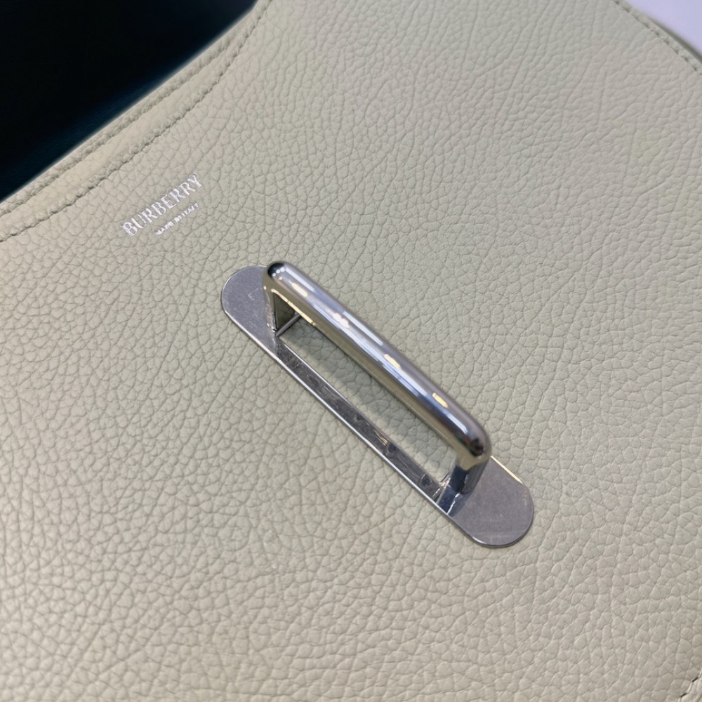 Burberry vintage half-moon underarm bag Burberry vintage half-moon underarm bag