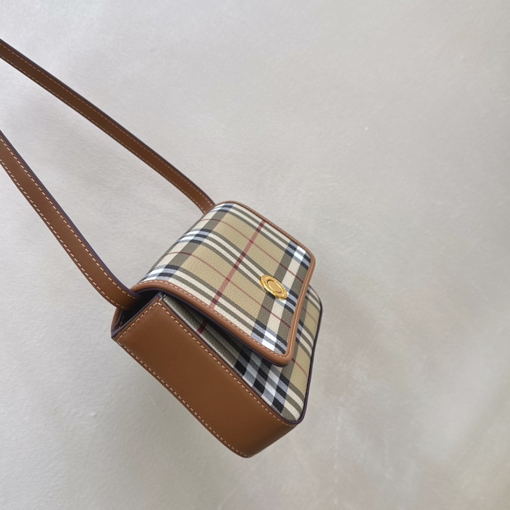 Burberry classic plaid underarm bag Burberry classic plaid underarm bag