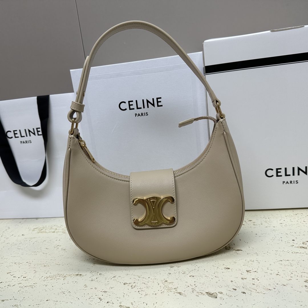 CELINE TRIOMPHE Classic Ivory Underarm Bag CELINE TRIOMPHE Classic Ivory Underarm Bag