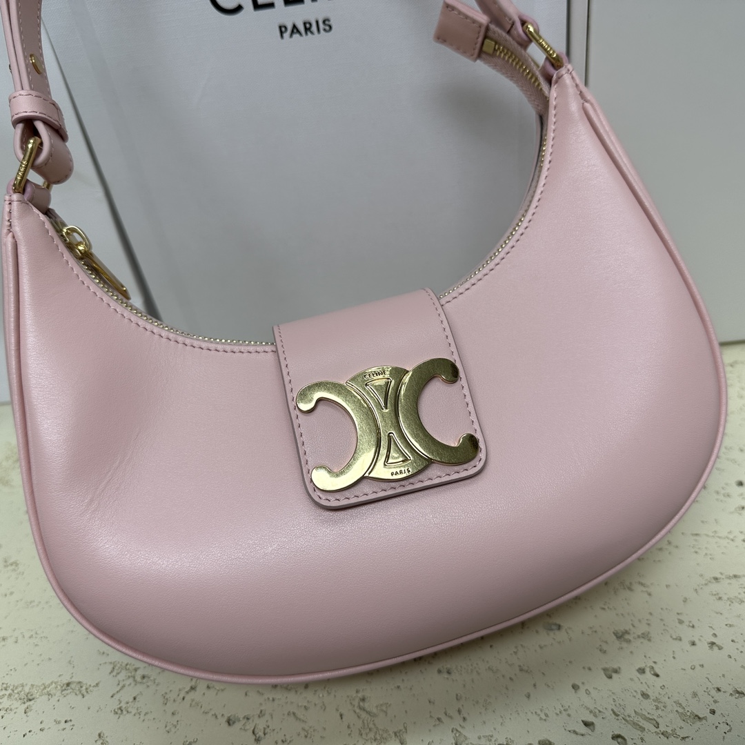 CELINE TRIOMPHE series pink underarm bag CELINE TRIOMPHE series pink underarm bag