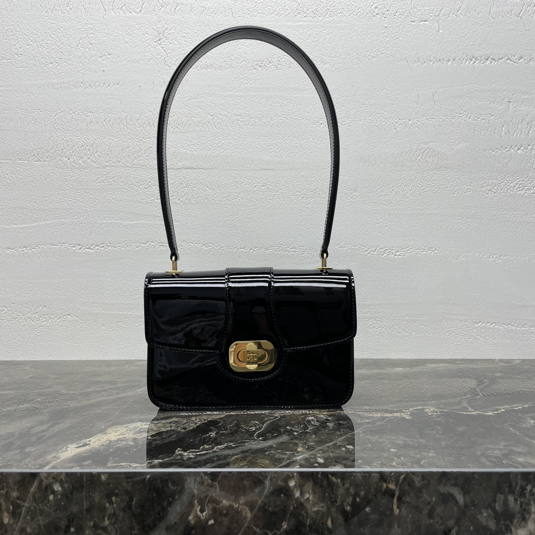 CELINE classic black underarm bag CELINE classic black underarm bag