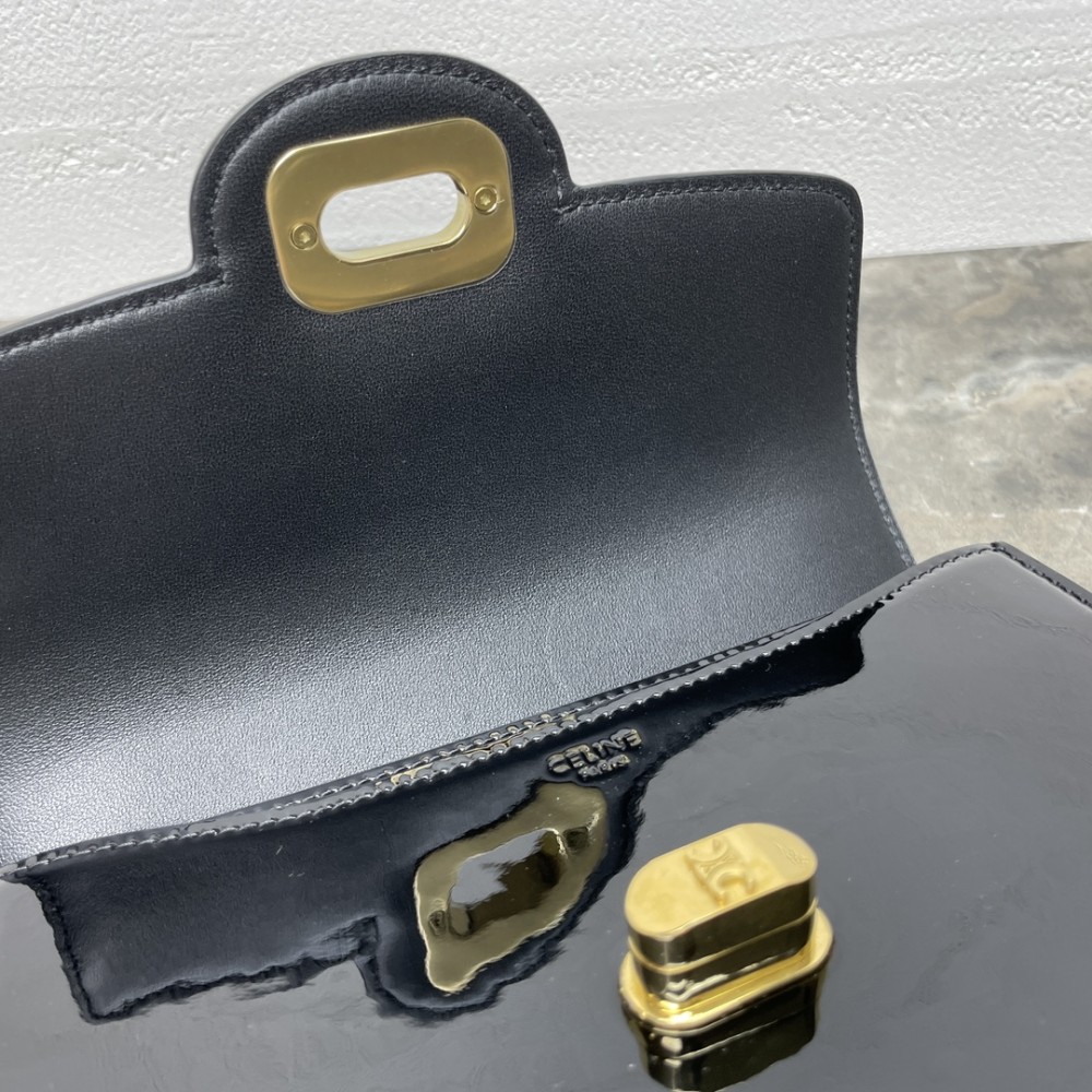 CELINE classic black underarm bag CELINE classic black underarm bag