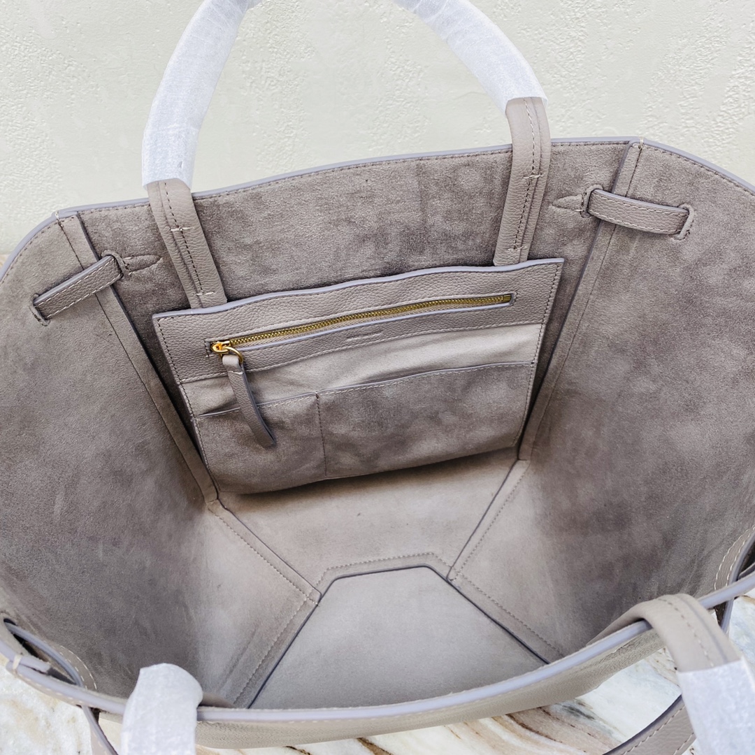 CELINE TRIOMPHE series catfish bag (gray) CELINE TRIOMPHE series catfish bag (gray)