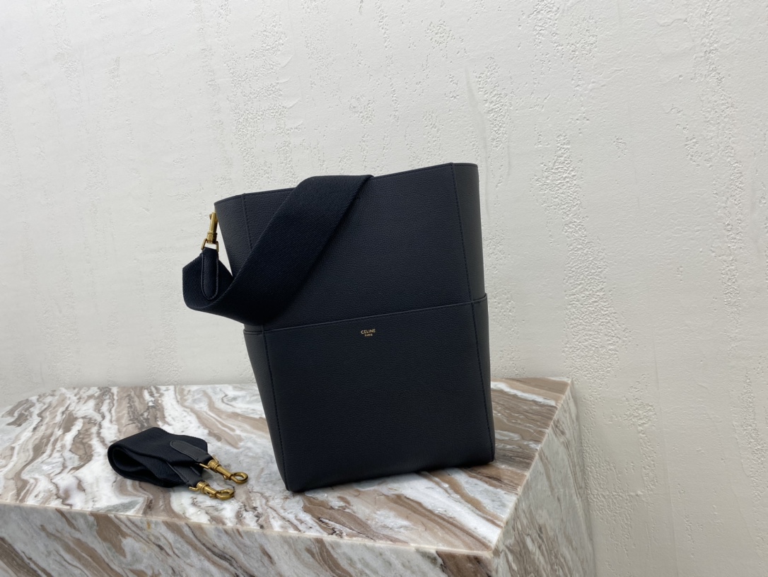 Celine Simple Large Deep Black Crossbody Bag Celine Simple Large Deep Black Crossbody Bag