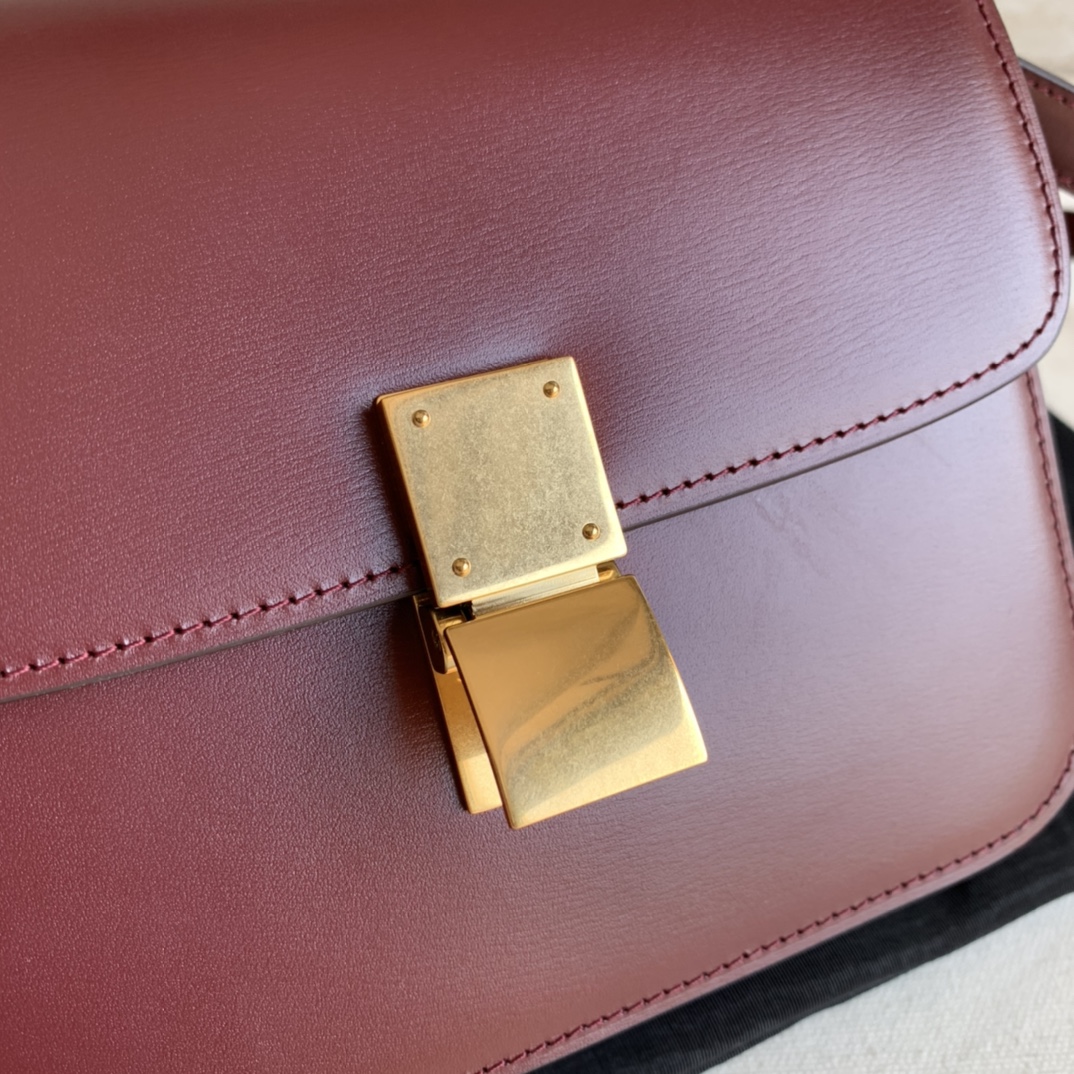 CELINE TRIOMPHE series crimson snake print shoulder crossbody bag CELINE TRIOMPHE series crimson snake print shoulder crossbody bag