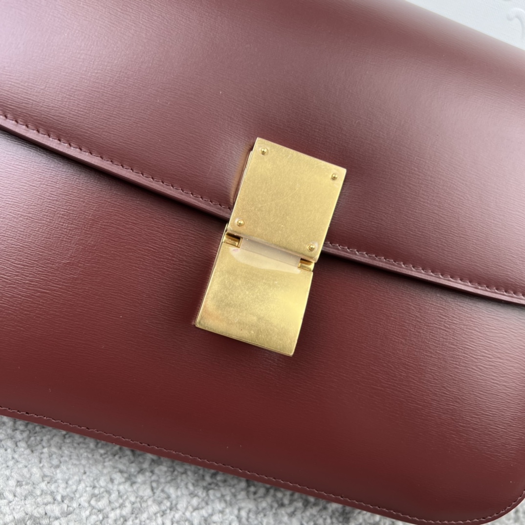 CELINE TRIOMPHE series agate red snake pattern shoulder crossbody bag CELINE TRIOMPHE series agate red snake pattern shoulder crossbody bag