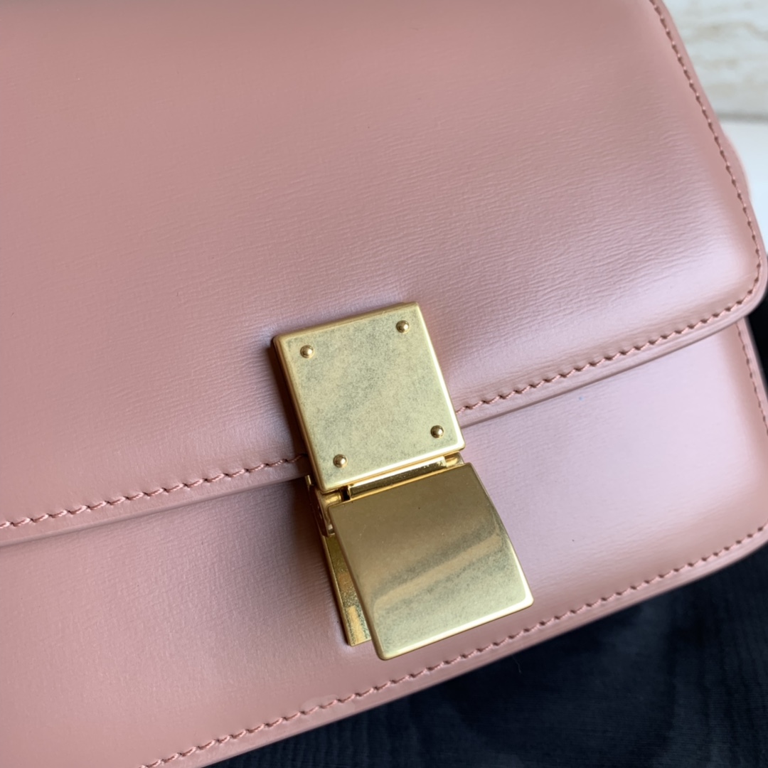 CELINE TRIOMPHE Small Scarlet Crossbody Bag CELINE TRIOMPHE Small Scarlet Crossbody Bag