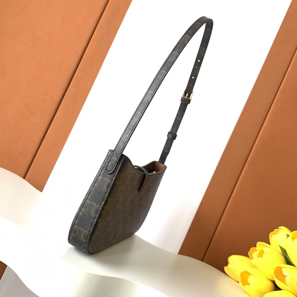 CELINE TRIOMPHE series patterned black underarm bag CELINE TRIOMPHE series patterned black underarm bag